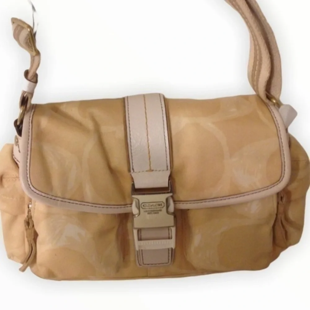 COACH vintage y2k scribble Hampton yellow front pocket bag